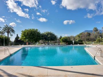 Middle Floor Apartment · Río Real