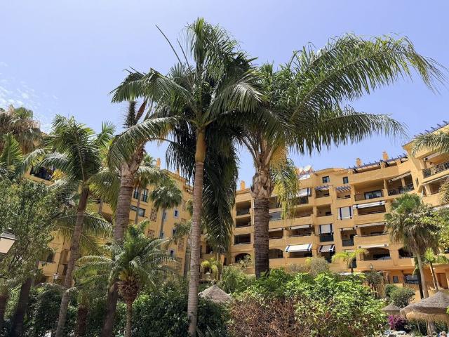 Middle Floor Apartment · San Pedro De Alcántara