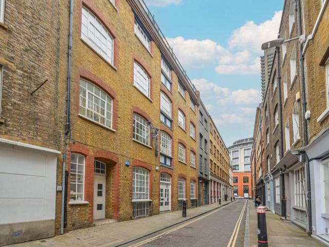 Middle Street, Barbican, London EC1A, 4 bed flat to rent, £8,017 pcm | PrimeLocation