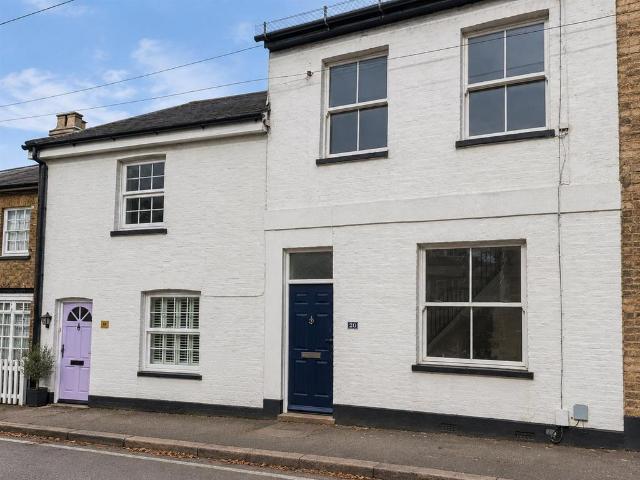 Middle Road, Harrow on the Hill 2 bed house to rent £1,800 pcm £415 pw
