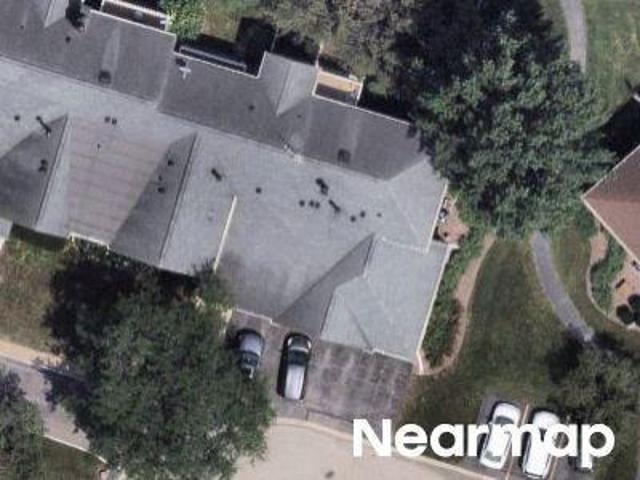 Middlebury Ln