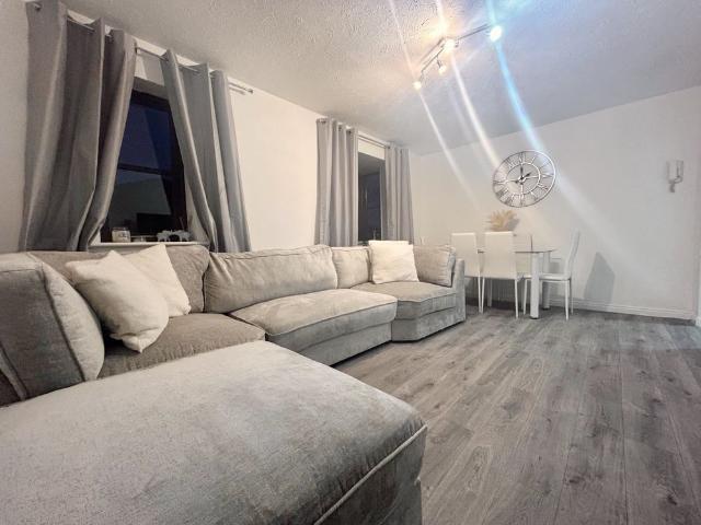 Middleham Court, Osborne Road, DA2