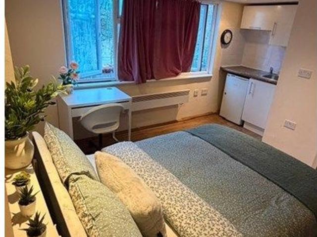 Middleham Road, London N18, Studio to rent, £1,200 pcm | PrimeLocation