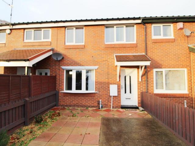 Middlesbrough TS3 3 bed terraced house to rent £650 pcm £150 pw