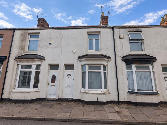 Middlesbrough TS1 2 bed terraced house to rent £575 pcm £133 pw