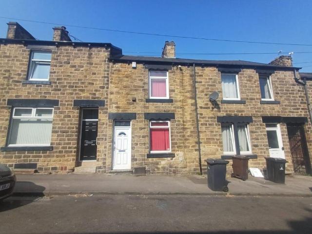 Middlesex Street, Barnsley 3 bed terraced house to rent £795 pcm £183 pw