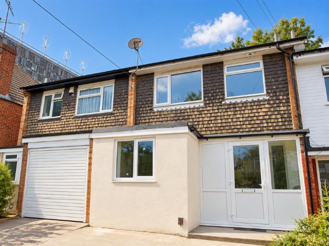 Midhurst Avenue, Croydon, CR0 4 bed house to rent £2,750 pcm £635 pw