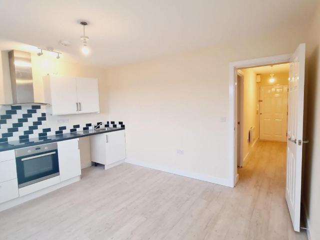 Midland Rd, Wellingborough 1 bed flat to rent £745 pcm £172 pw