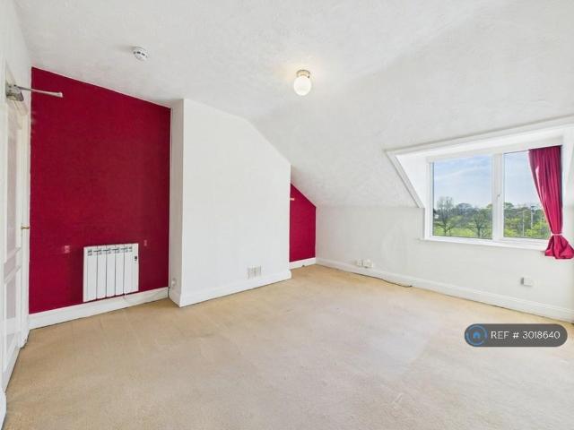 Midland Road, Gloucester, GL1 2 bed flat to rent £1,090 pcm £252 pw