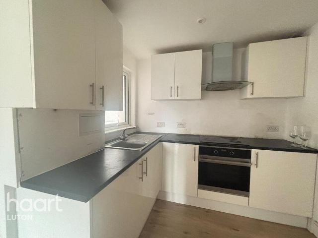 Midland Road, LUTON 2 bed apartment to rent £1,300 pcm £300 pw
