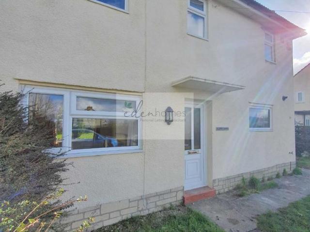 Midland Road, Stonehouse. 3 bed semi detached house to rent £1,350 pcm £312 pw