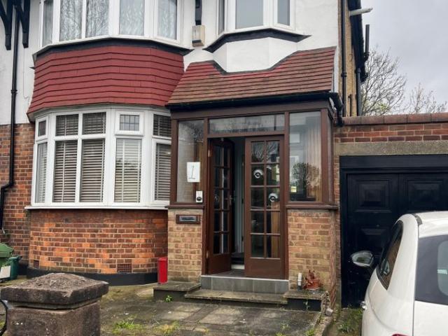 Midstrath Road, London NW10, 1 bed flat to rent, £1,750 pcm | PrimeLocation