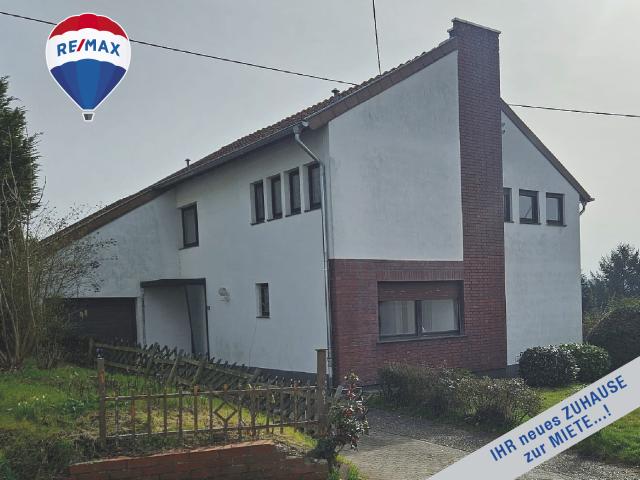 MIETE: Attraktives, freistehendes Einfamilienhaus mit großzügigem Wohngefühl und Privatsphäre. !
