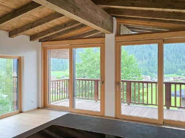 Miete: Charmantes Chalet FELLHORN in sonniger Panoramalage von Waidring
