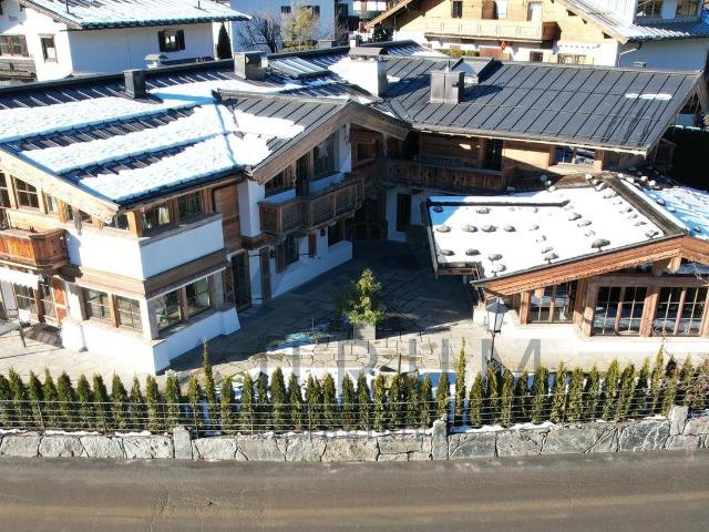 Miete: Exklusive Landhausvilla am Fuße des Hahnenkamms