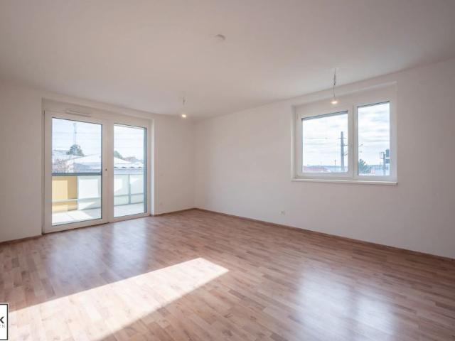 Miete inkl. KFZ Stellplätzen! 2 Zimmer Erstbezugswohnung mit Balkon nahe Bahnhof Eisenstadt!