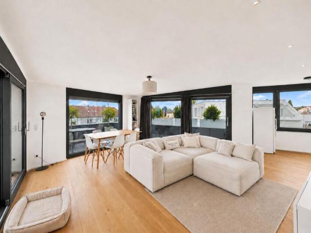 Mieten auf höchstem Niveau – Exklusives 3,5 Zimmer Penthouse in Stuttgart Vaihingen
