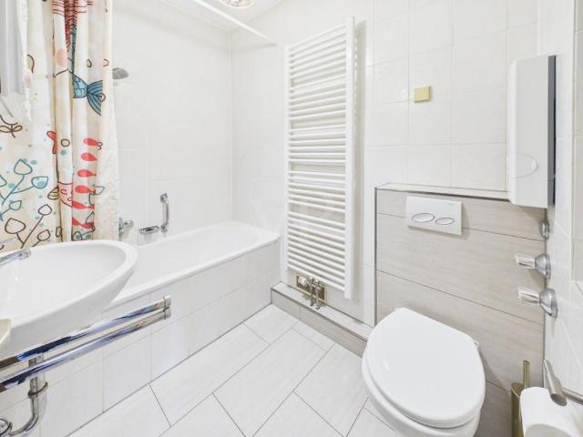 Mieten & Genießen: 2 Zimmer & 31 m² Terrasse