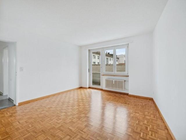 MIETEN OHNE KAUTION Zentrale und geräumige Wohnung