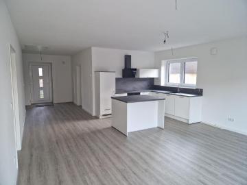 Mieten mit Wohlfühlfaktor: Neubau Reihenendhaus mit hohen Energiestandards