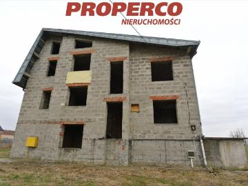 Dom 210 m² z dużą działką i dostępem do drogi krajowej