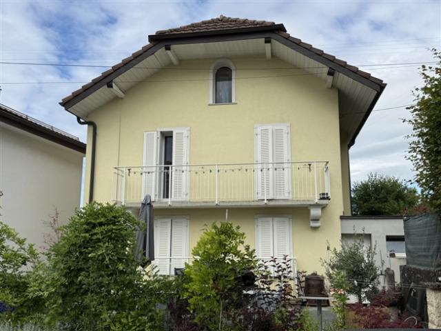 MIETEVILLA IDEAL 5 MINUTEN VON LAUSANNE ENTFERNT CRISSIER