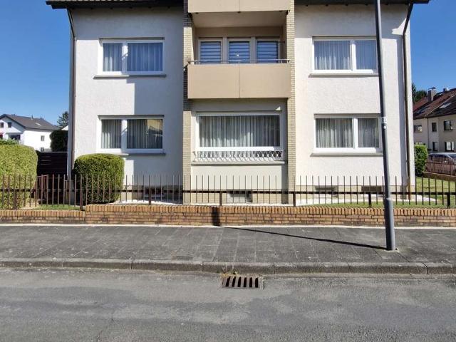 Mietfreies Ein / Mehrfamilienhaus in Offenbach Bieber zu verkaufen. ca. 250 m2 WF, 3 4 Wohnungen