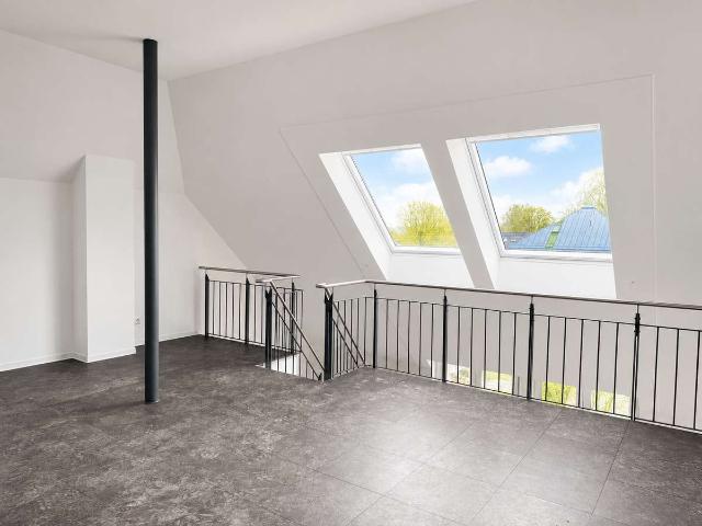 Mietkauf möglich! Neue 3 Raum Maisonette auf drei Ebenen – 2 Balkone, 2 Bäder & Stellplatz