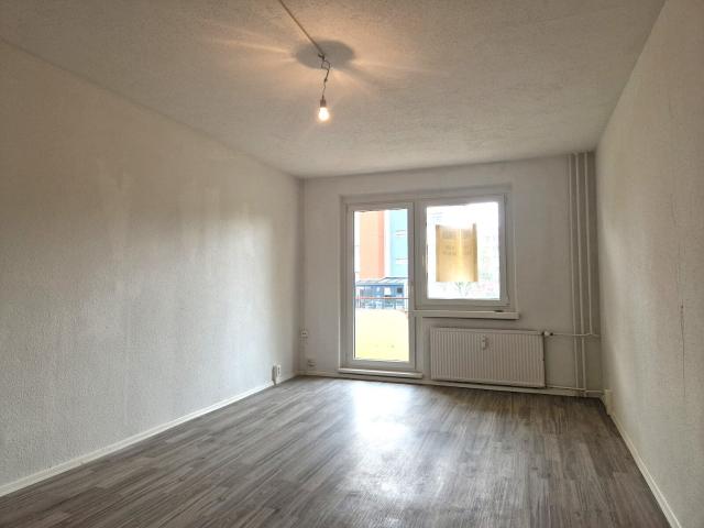 Mietrabatt sichern: Zuhause ist: Renovierte Wohnung mit Balkon und Einbauküche