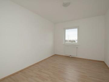 Mietwohnung 220 68 m² mit Loggia und Balkon ca.7.0 m² Vermietung direkt vom Eigentümer keine Provision