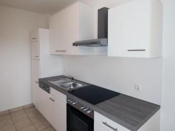 Mietwohnung 220 68 m² mit Loggia und Balkon ca.7.0 m² Vermietung direkt vom Eigentümer keine Provision