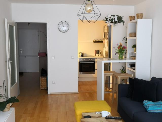 Mietwohnung, Balkon, hofseitig, zentral