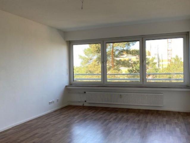 Mietwohnung in Erlangen 4 Zimmer Wohnung mit schöner Aussicht und Lage in Erlangen