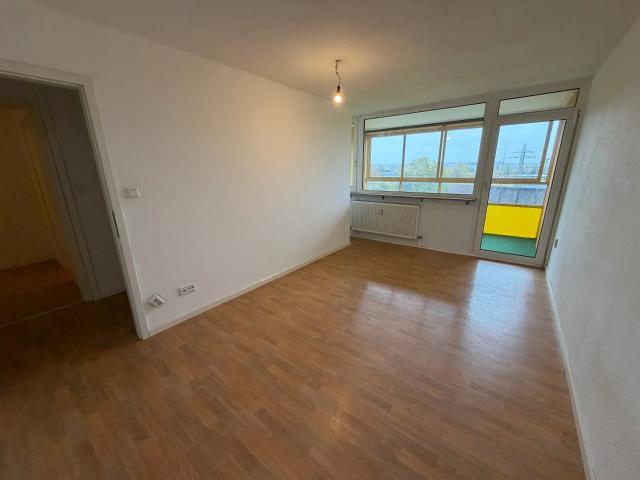 Mietwohnung in Erlangen WG taugliche Wohnung Kurzfristig bezugsfrei!