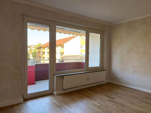 Mietwohnung in Erlangen Gemütliche 1 Zimmer Wohnung mit schöner Loggia!