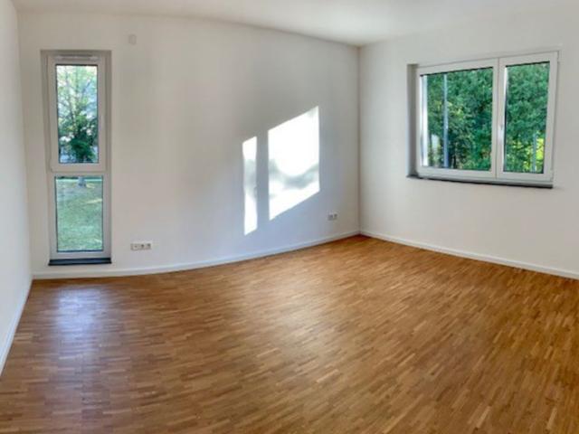 Mietwohnung in Erlangen Großzügige 3 Zimmer Wohnung mit Einbauküche und Terrasse
