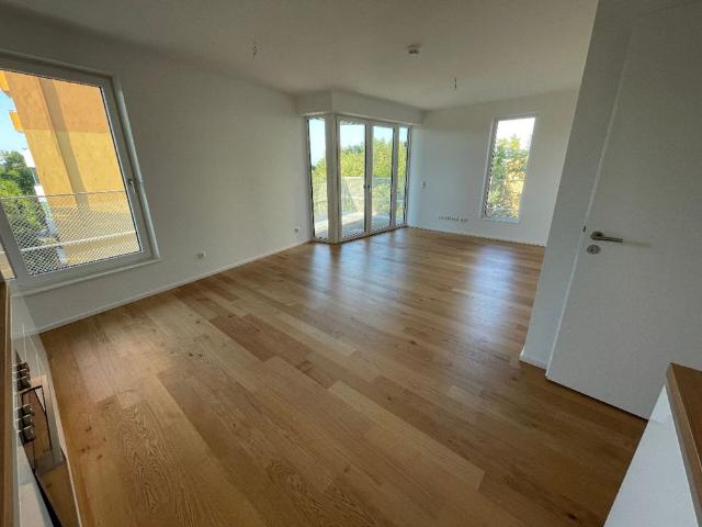 Mietwohnung in Erlangen Modern wohnen mit zwei Bädern, großzügigem Balkon und Einbauküche
