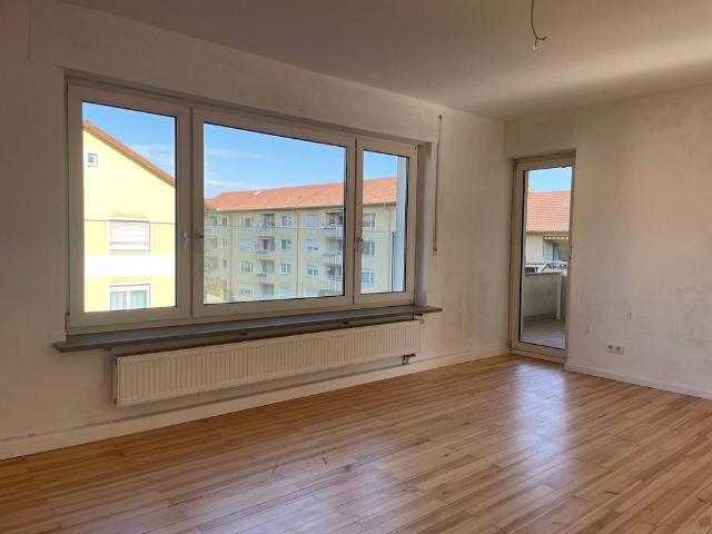 Mietwohnung in Erlangen Nähe Jaminpark gemütliche 3 Zimmer Wohnung mit Loggia!