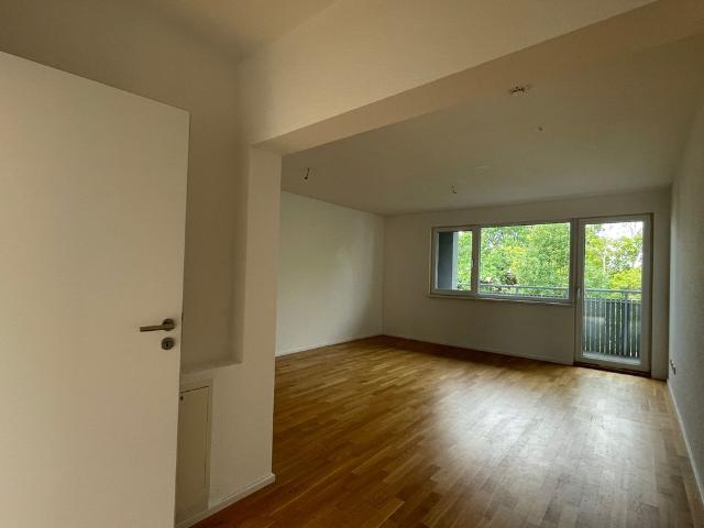Mietwohnung in Erlangen Neuwertige 2 Zimmer Wohnung mit Loggia