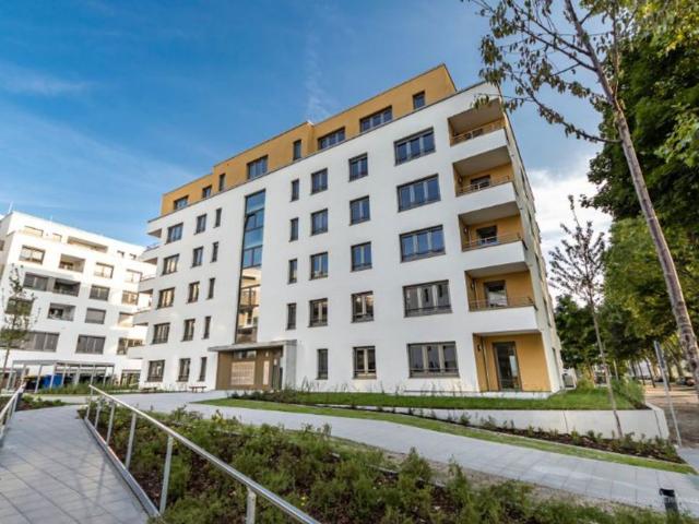 Mietwohnung in Ludwigshafen 3 Zimmer Wohnung in Rheinnähe mit Dachterrasse und Einbauküche