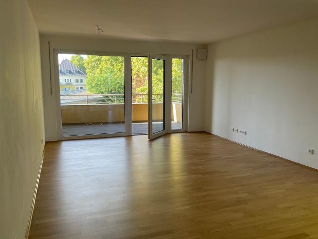 Mietwohnung in Ludwigshafen 4 Zimmer Wohnung mit 2 Balkonen in Rheinnähe gelegen