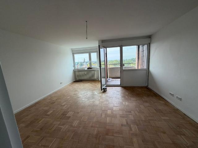 Mietwohnung in Nürnberg 3 Zimmer Wohnung mit 2 Loggien!