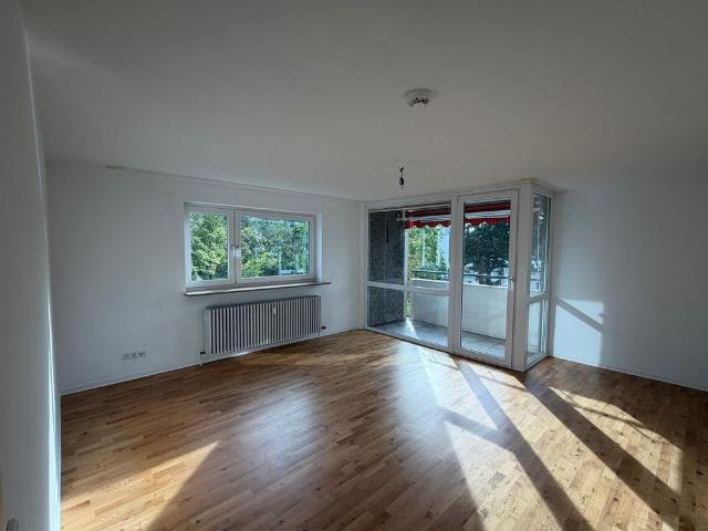 Mietwohnung in Nürnberg Attraktive 2 Zimmer Wohnung mit Loggia mit U Bahnanschluss!