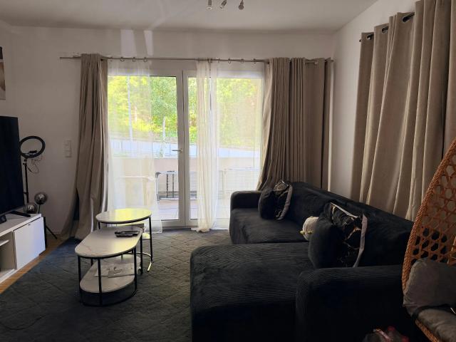 Mietwohnung in Nürnberg Gemütliche 2 Zimmer Wohnung mit Loggia Übernahme EBK möglich