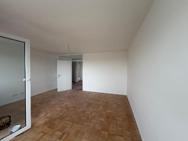 Mietwohnung in Nürnberg Gemütliche 3 Zimmer Wohnung mit 2 Loggien mit guter Anbindung!