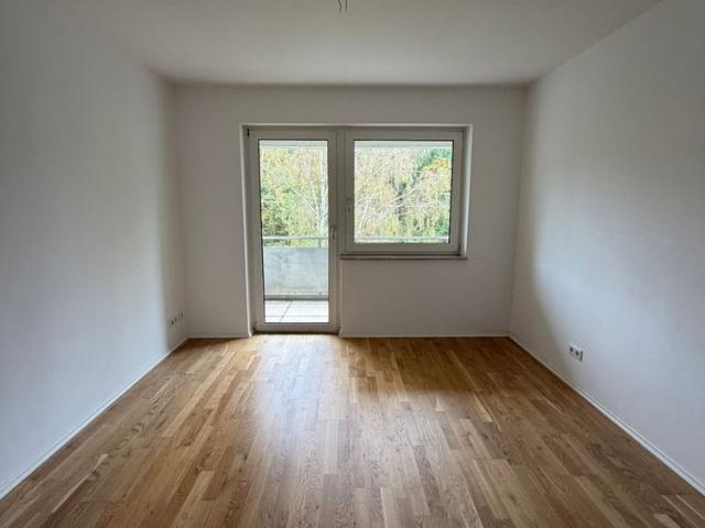 Mietwohnung in Nürnberg Großzügige Wohnung mit zwei Balkonen in Laufamholz