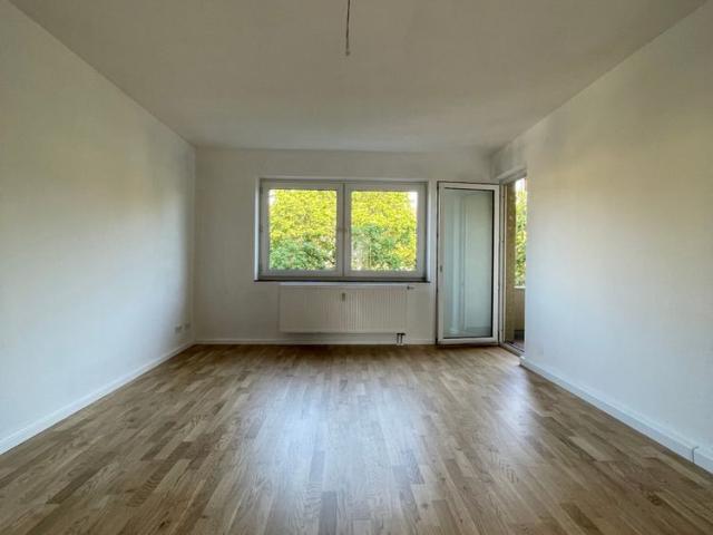 Mietwohnung in Nürnberg Helle, frisch renovierte 3 Zimmer Wohnung in St. Leonhard