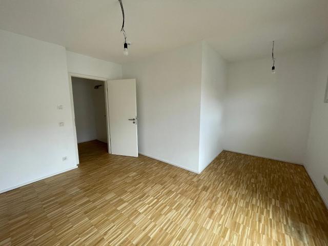 Mietwohnung in Nürnberg Moderne 5 Zimmer Wohnung mit Einbauküche und zwei Loggien