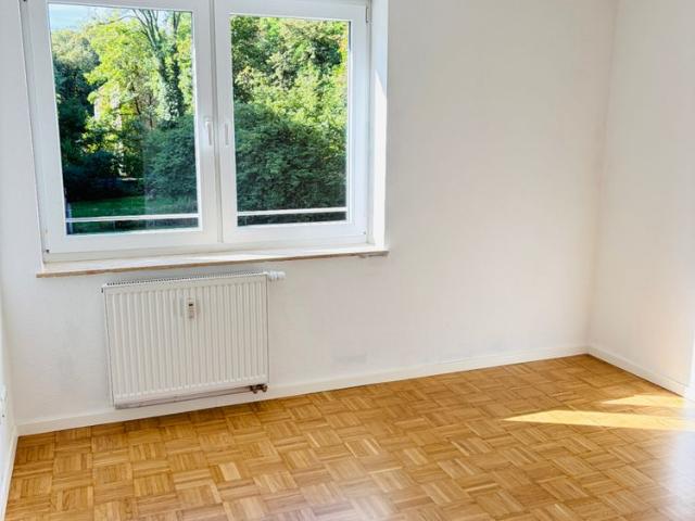 Mietwohnung in Nürnberg Schöne 2,5 Zimmer Wohnung in grüner Umgebung