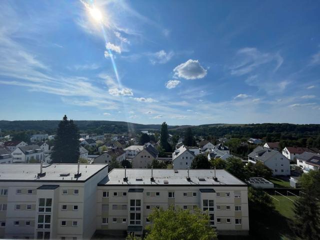 Mietwohnung in Regensburg Gepflegte 3 Zimmer Wohnung in beliebter Lage mit Ausblick